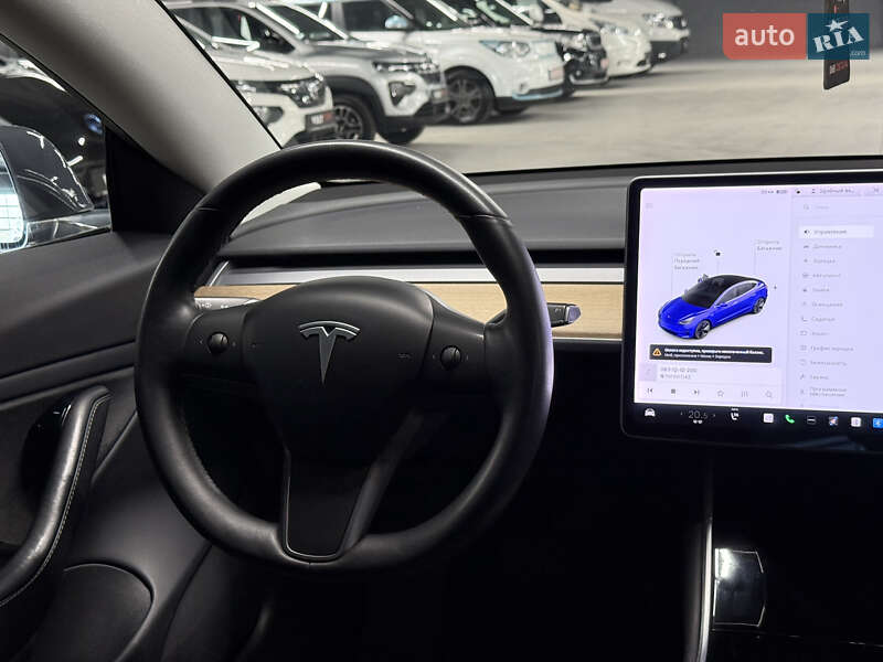 Седан Tesla Model 3 2019 в Владимире