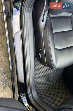Седан Tesla Model 3 2023 в 