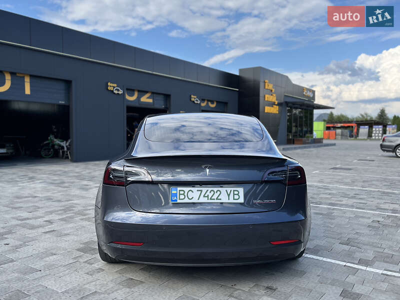 Седан Tesla Model 3 2020 в Каменке-Бугской