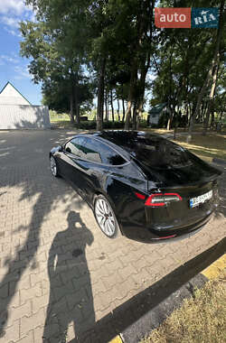 Седан Tesla Model 3 2018 в 