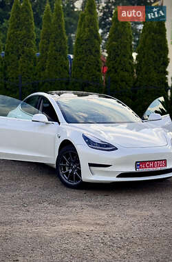 Седан Tesla Model 3 2019 в Дрогобыче
