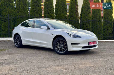 Седан Tesla Model 3 2019 в Бориславі