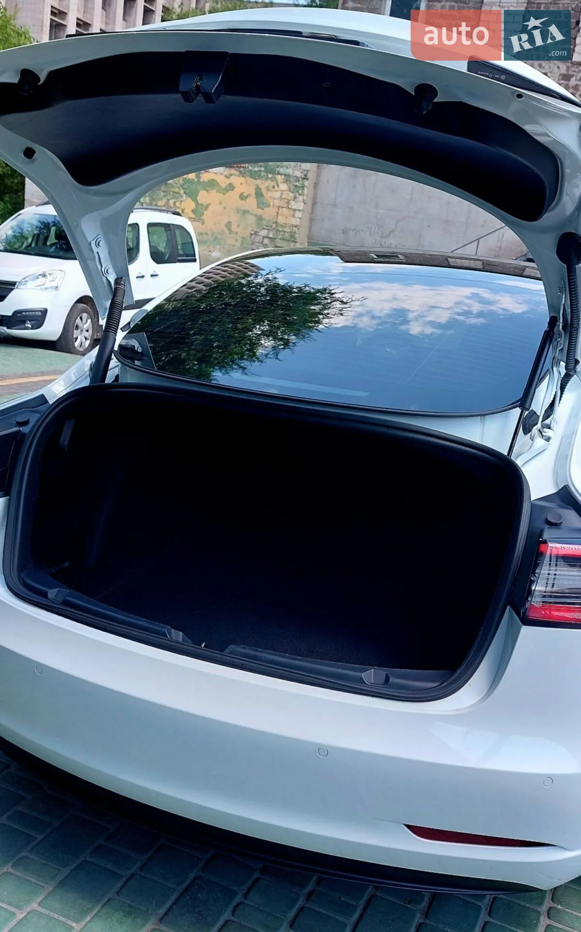 2022 Tesla Model 3 - мініатюра 3