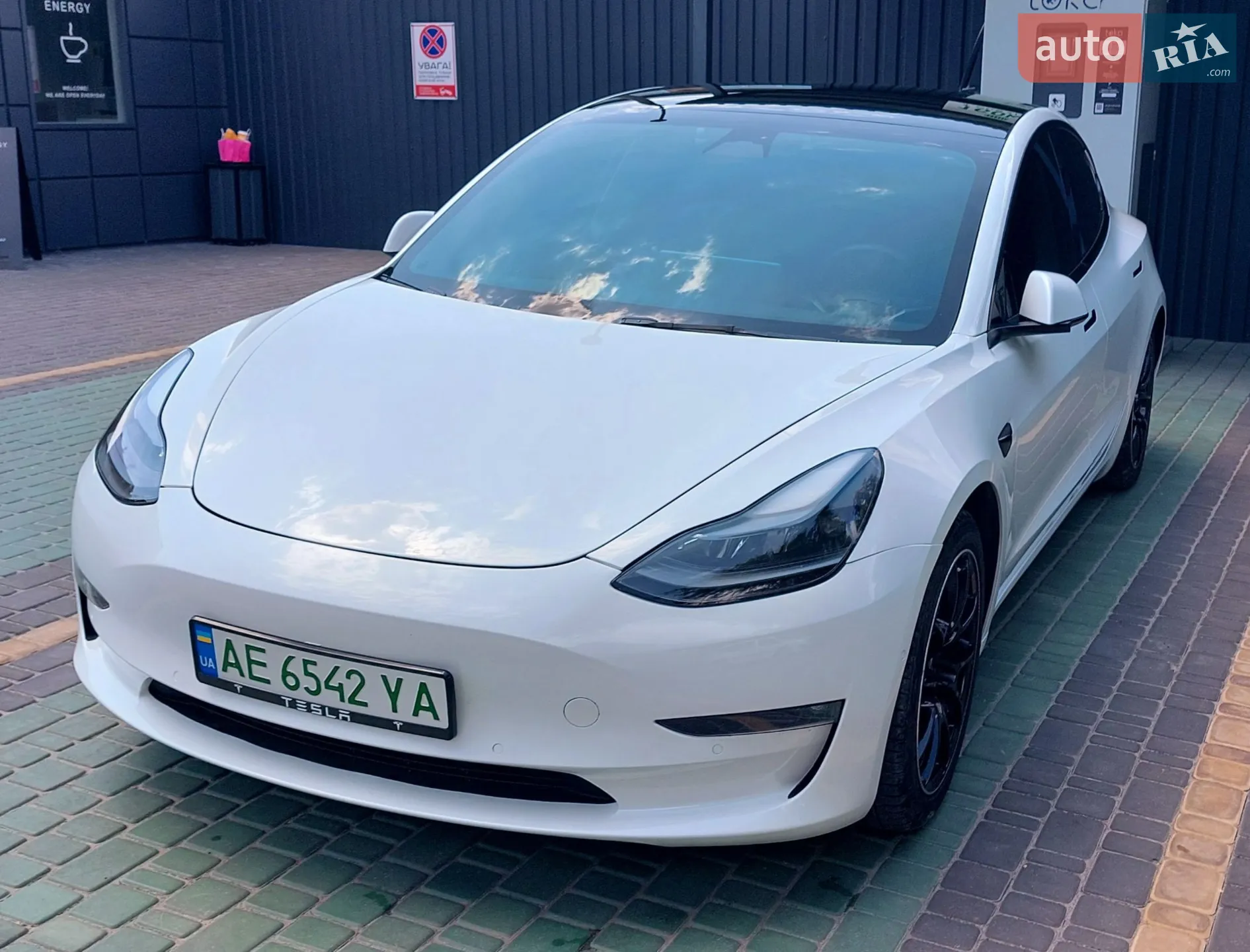 2022 Tesla Model 3 - мініатюра 8
