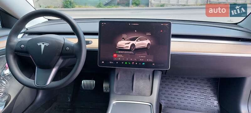 Седан Tesla Model 3 2022 в Дніпрі
