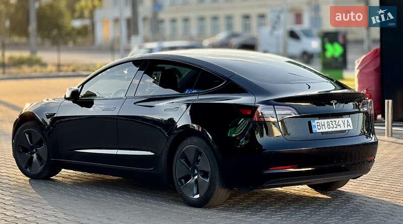 Седан Tesla Model 3 2022 в Одесі