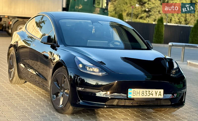 Седан Tesla Model 3 2022 в Одесі