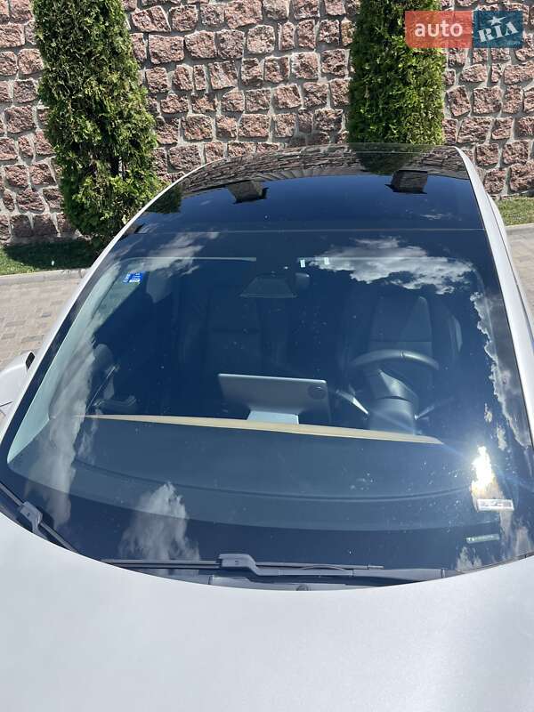 Седан Tesla Model 3 2020 в Кропивницькому фото 25 Седан Tesla Model 3 2020 в Кропивницькому