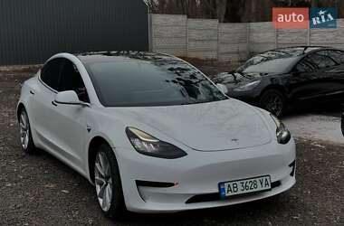 Седан Tesla Model 3 2020 в 