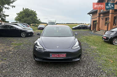 Седан Tesla Model 3 2018 в Луцке