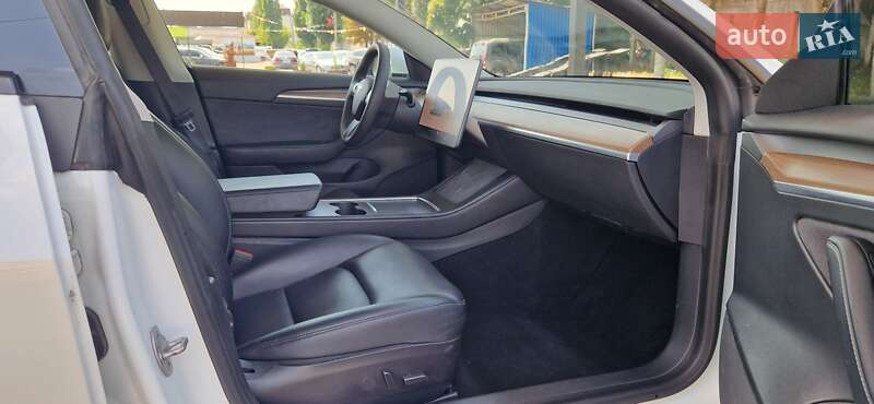 Седан Tesla Model 3 2022 в Києві