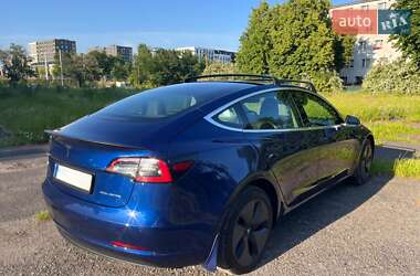 Седан Tesla Model 3 2019 в 