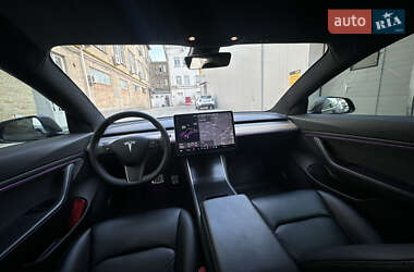 Седан Tesla Model 3 2019 в 