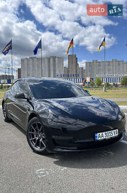 Седан Tesla Model 3 2021 в Києві