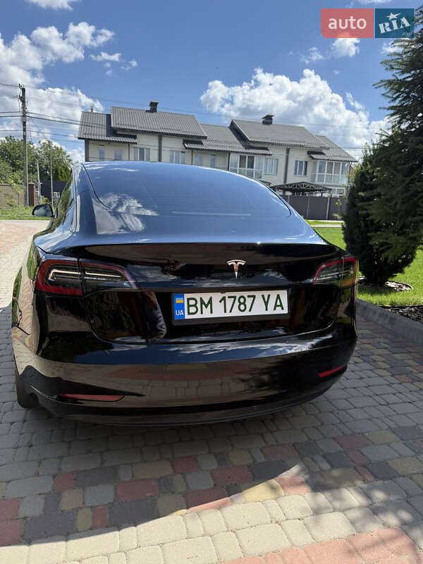 Седан Tesla Model 3 2021 в Сумах