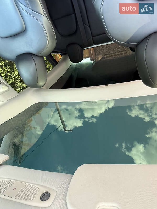 Седан Tesla Model 3 2021 в Сумах