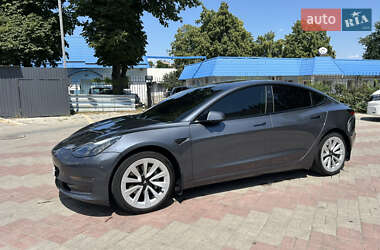 Седан Tesla Model 3 2022 в Запоріжжі