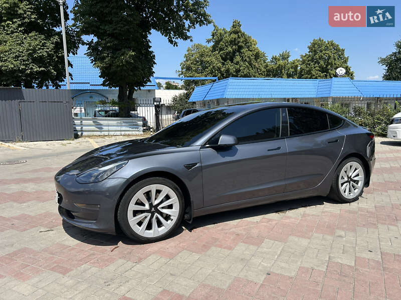 Tesla Model 3 2022