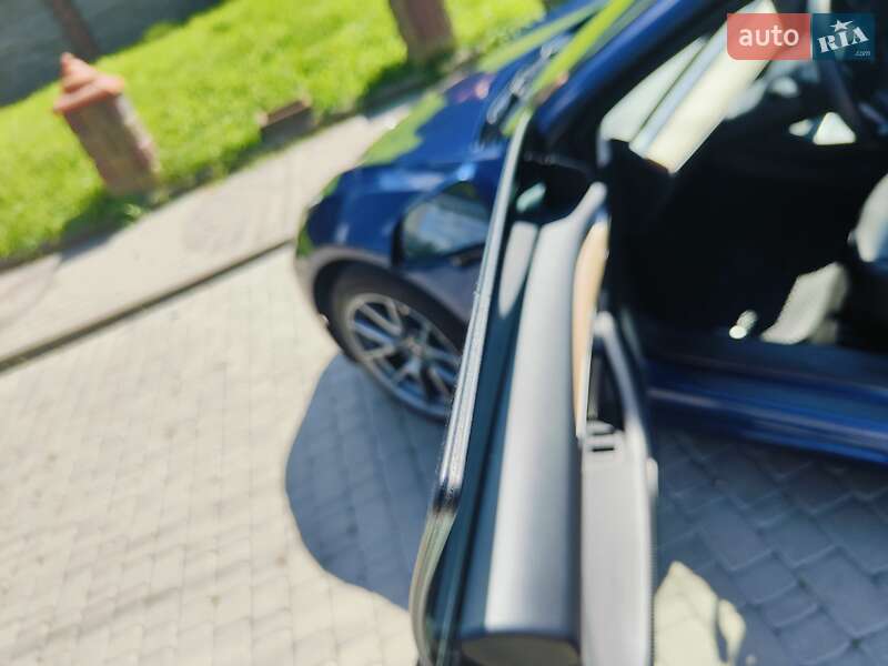 Седан Tesla Model 3 2022 в Рівному