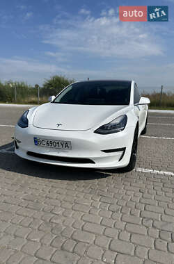 Седан Tesla Model 3 2017 в 