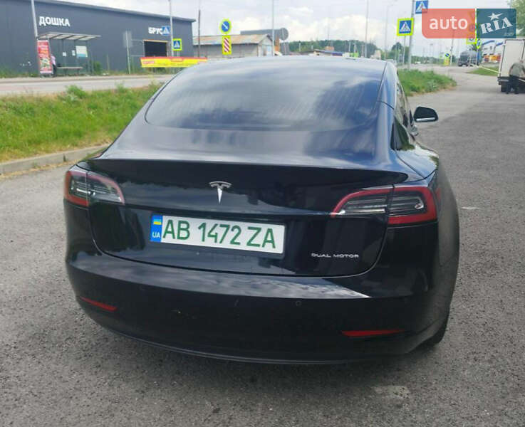 Седан Tesla Model 3 2018 в Киеве