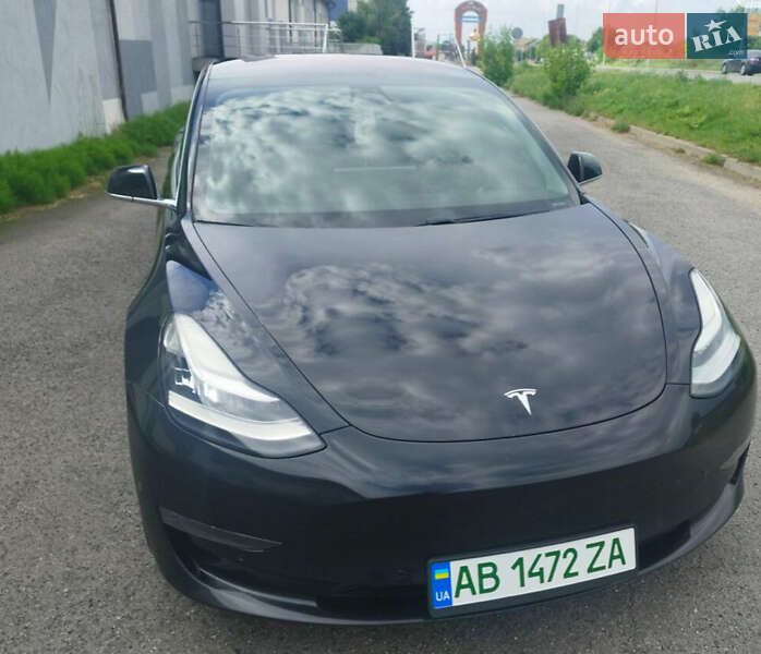 Седан Tesla Model 3 2018 в Киеве
