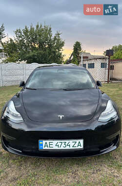Седан Tesla Model 3 2018 в Кам'янському
