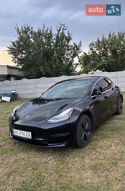 Седан Tesla Model 3 2018 в 