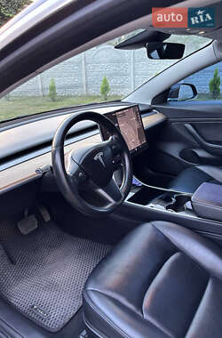 Седан Tesla Model 3 2018 в 
