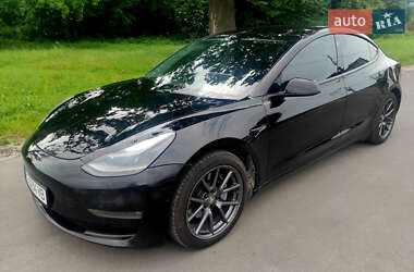 Седан Tesla Model 3 2021 в Львове