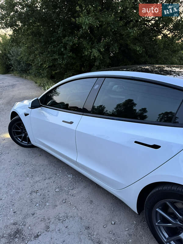 Седан Tesla Model 3 2022 в Каменском