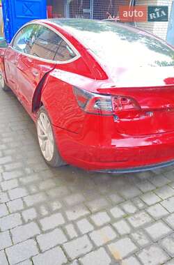 Седан Tesla Model 3 2018 в 