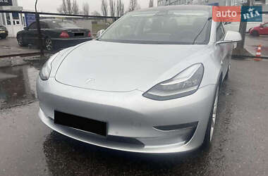 Седан Tesla Model 3 2018 в 