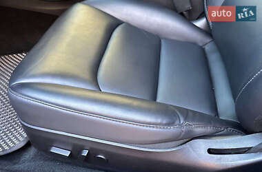 Седан Tesla Model 3 2020 в 