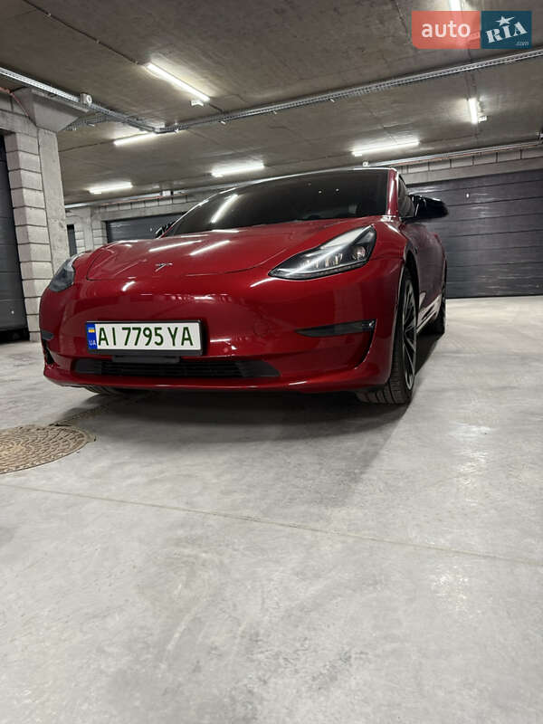 Седан Tesla Model 3 2022 в Белой Церкви