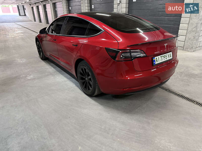 Седан Tesla Model 3 2022 в Белой Церкви