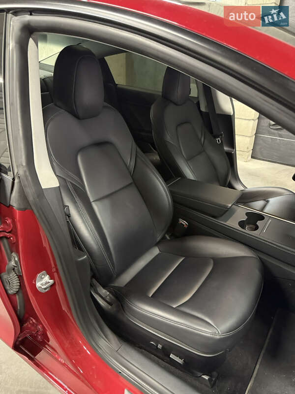 Седан Tesla Model 3 2022 в Белой Церкви