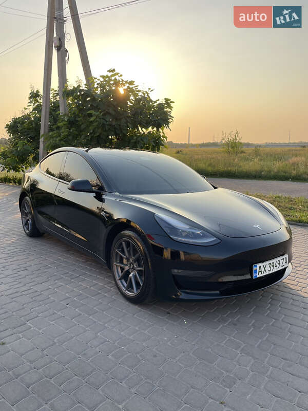 Седан Tesla Model 3 2021 в Харькове фото 3 Седан Tesla Model 3 2021 в Харькове
