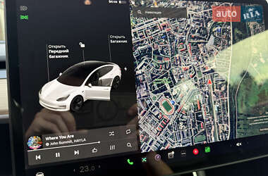 Седан Tesla Model 3 2020 в 