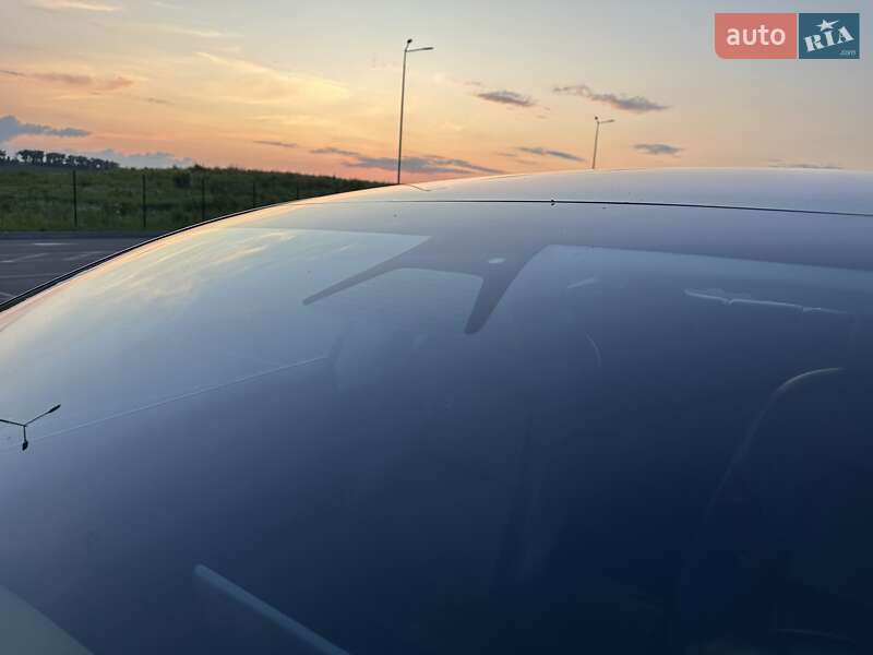 Седан Tesla Model 3 2019 в Рівному
