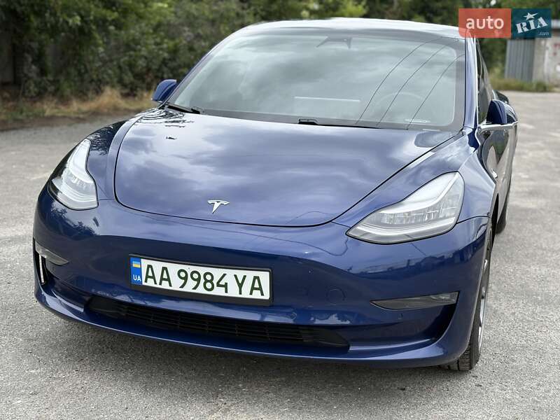 Седан Tesla Model 3 2019 в Києві