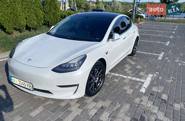 Седан Tesla Model 3 2019 в Киеве