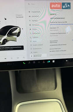 Седан Tesla Model 3 2020 в 