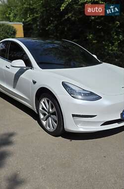 Седан Tesla Model 3 2018 в 