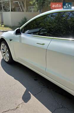Седан Tesla Model 3 2018 в 