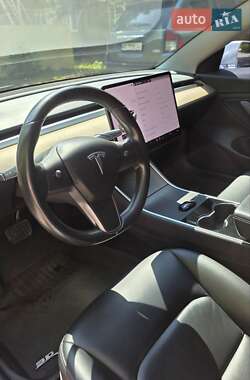 Седан Tesla Model 3 2018 в 