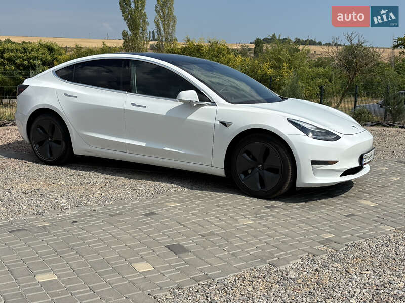 Седан Tesla Model 3 2019 в Одессе