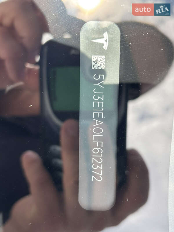 Седан Tesla Model 3 2019 в Одессе