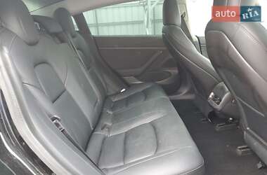 Седан Tesla Model 3 2020 в 