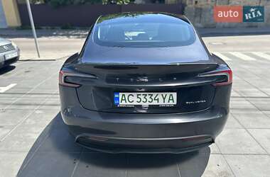 Седан Tesla Model 3 2024 в 